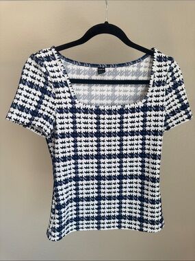 SHEIN Blue & White Houndstooth Grid Square-Neck Short Sleeve Top